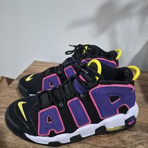 Nike Air More Uptempo 96 GS Size 6Y Black Court Purple Hyper Pink DZ5278 001